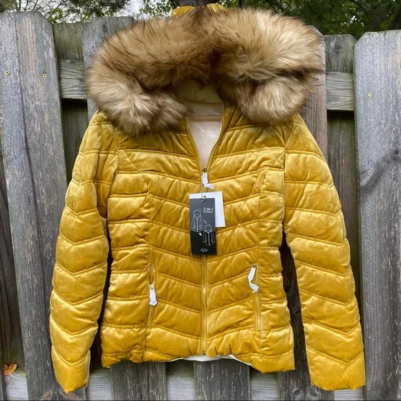 NWT PETA-Approved Vegan Mustard gold / Cream blush Reversible Puffer Coa… - Picture 2 of 10